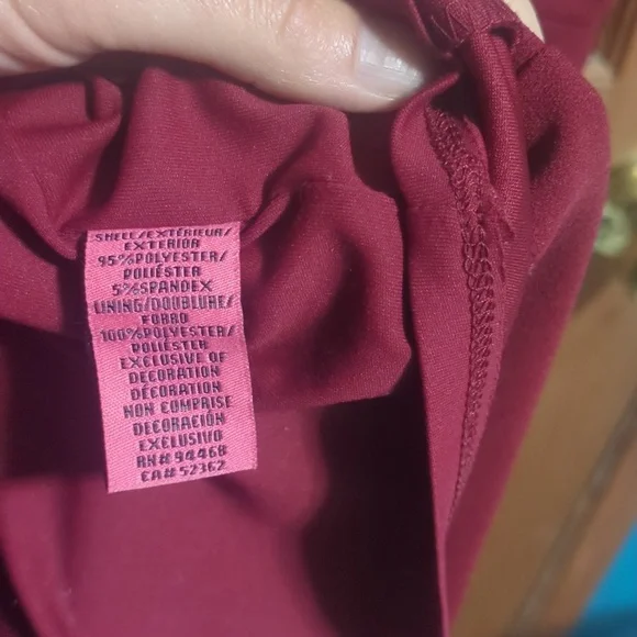 Betsey Johnson Burgundy Midi Dress with Cream Trim 4 - Picture 6 of 6